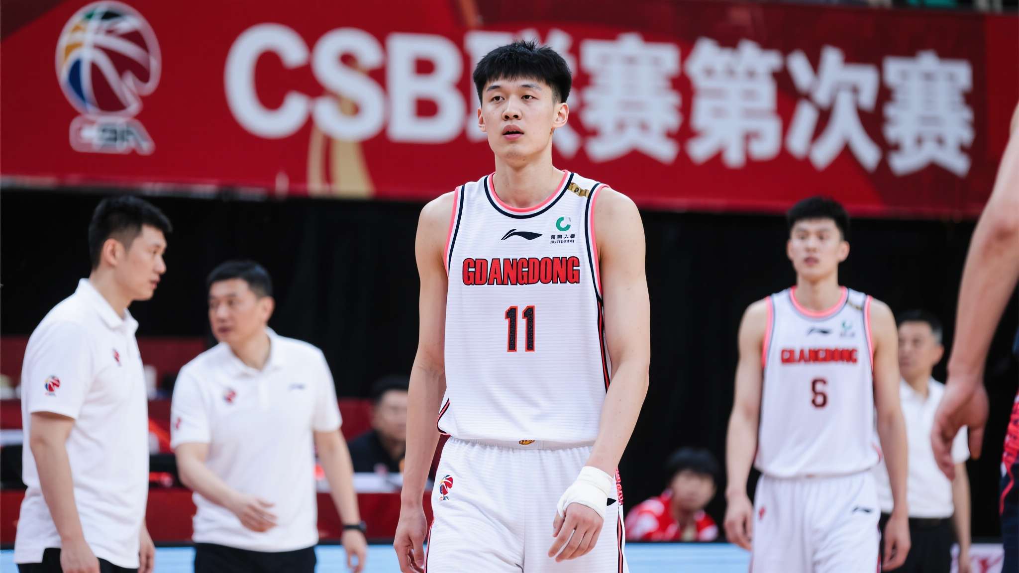 广东男篮最新动态!焦泊乔离队到北京休养,张皓嘉让球迷忍无可忍,徐杰伤病 广东男篮最新动态!焦泊乔离队到北京休养,张皓嘉让球迷忍无可忍,徐杰伤病